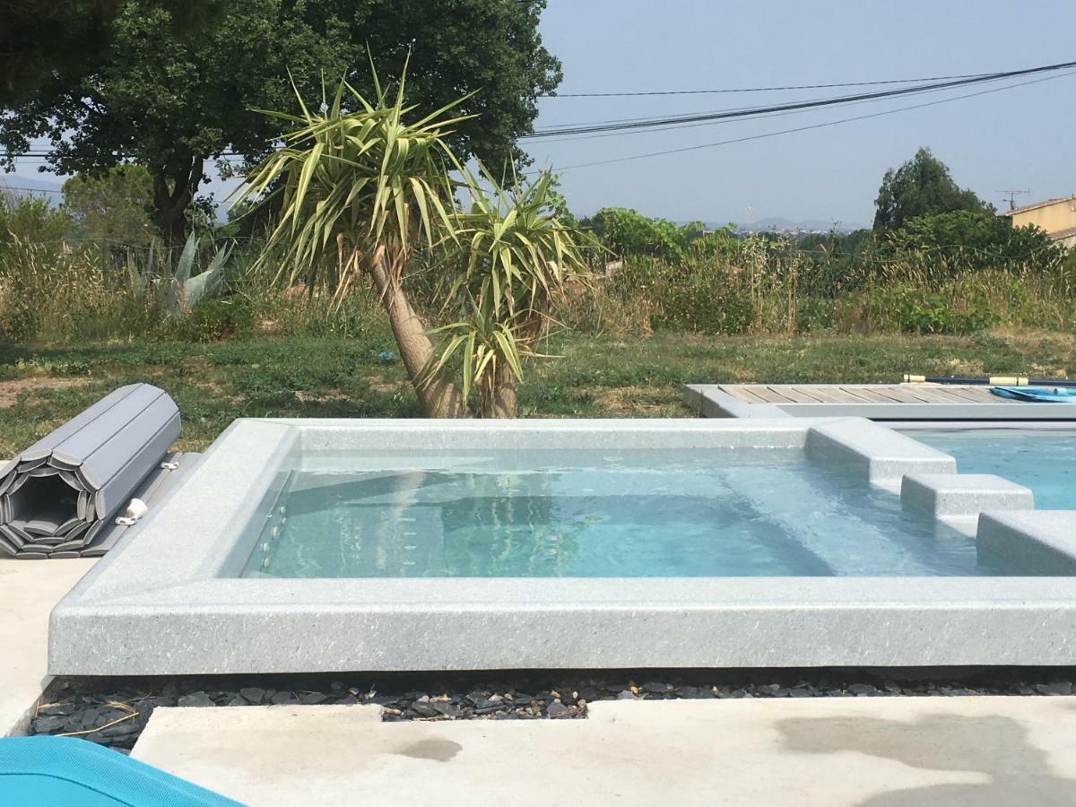 Villa La petite bergerie Roquebrune-sur Argens Exterior foto